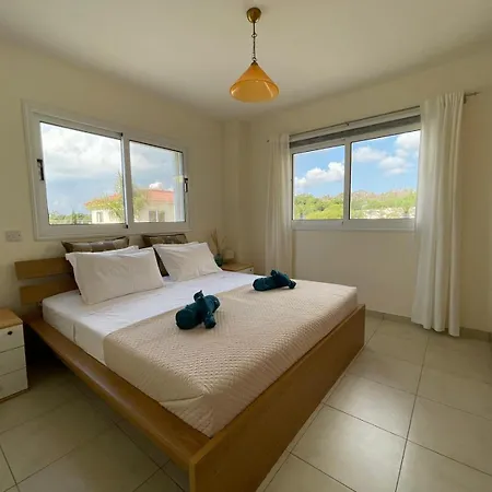 Star In Front Nissi Whit Sea View *