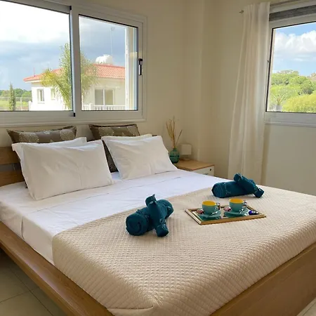 Star In Front Nissi Whit Sea View *