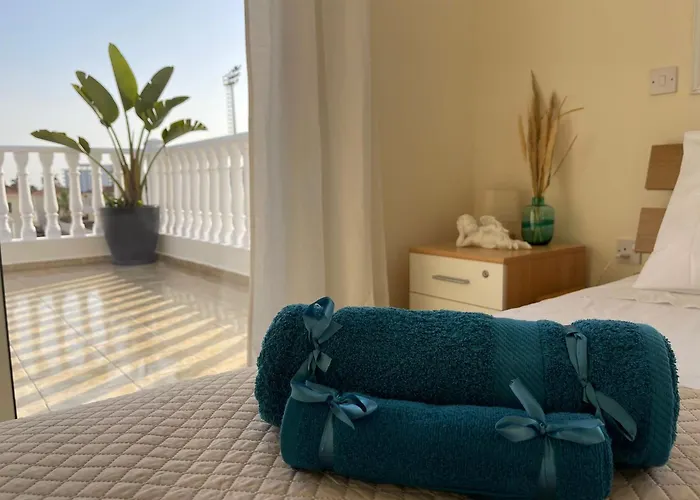 Star In Front Nissi Whit Sea View