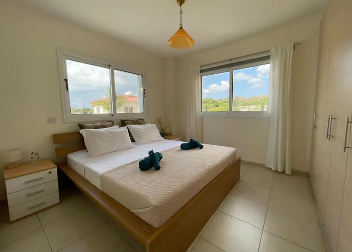 Star In Front Nissi Whit Sea View *